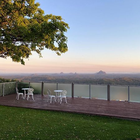 Tranquil Park Motel Maleny Buitenkant foto