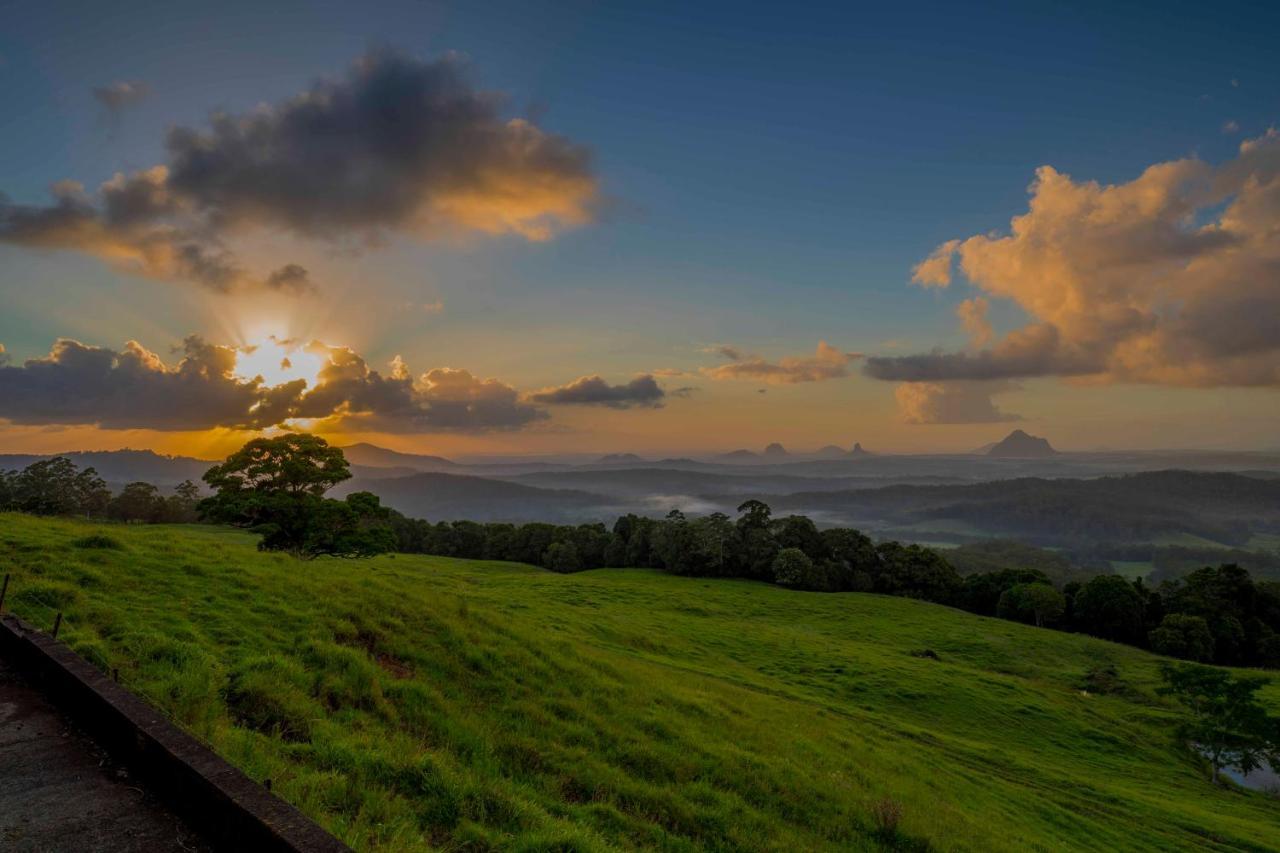 Tranquil Park Motel Maleny Buitenkant foto
