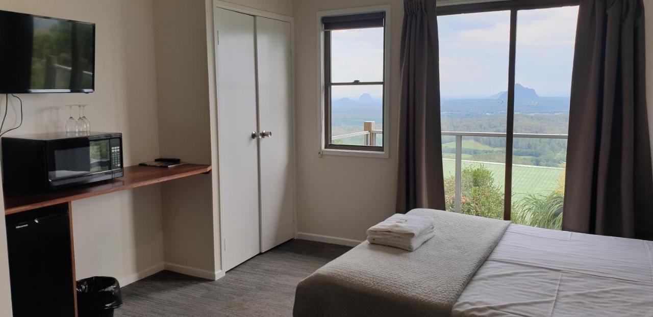 Tranquil Park Motel Maleny Buitenkant foto