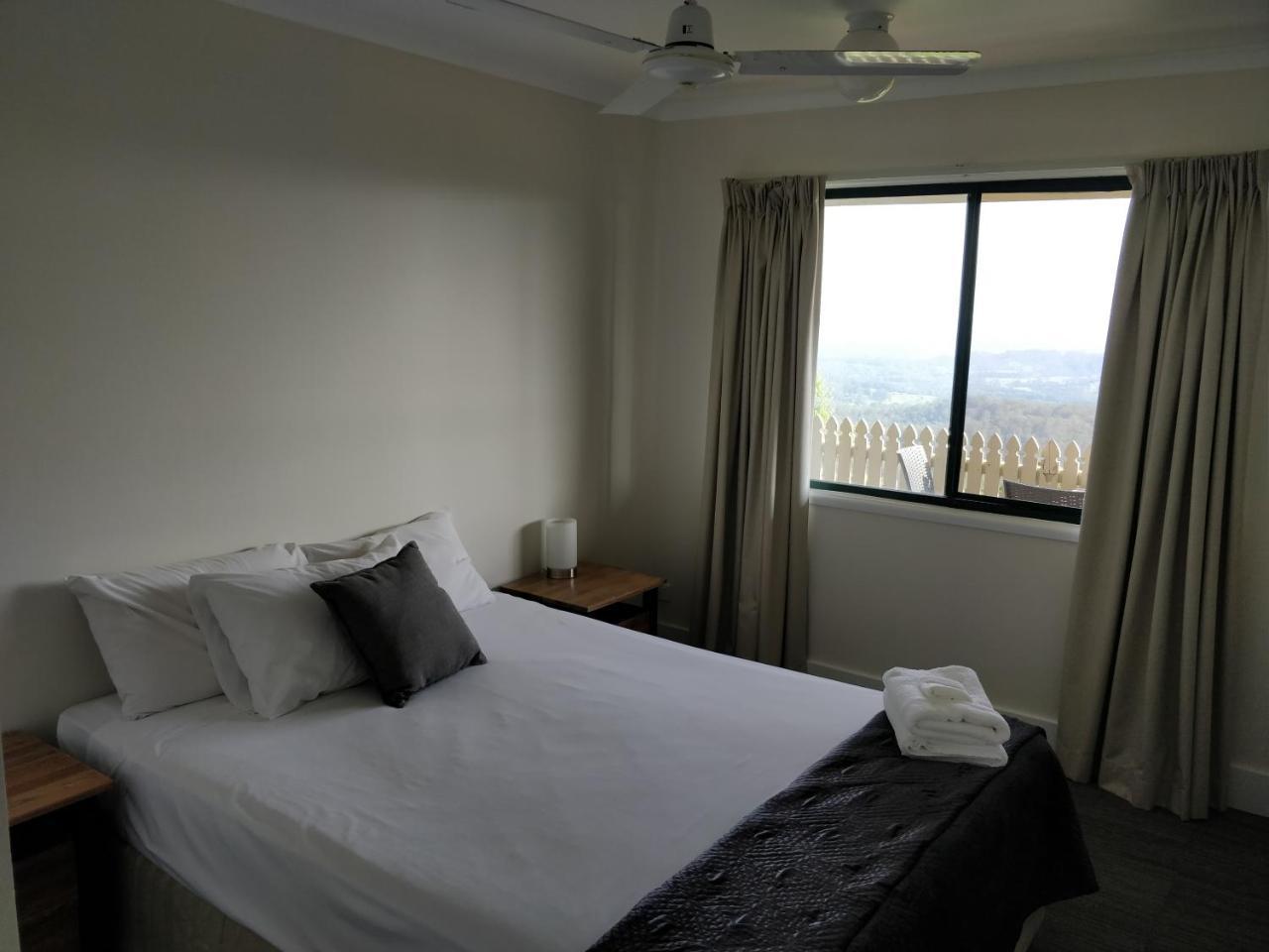 Tranquil Park Motel Maleny Buitenkant foto